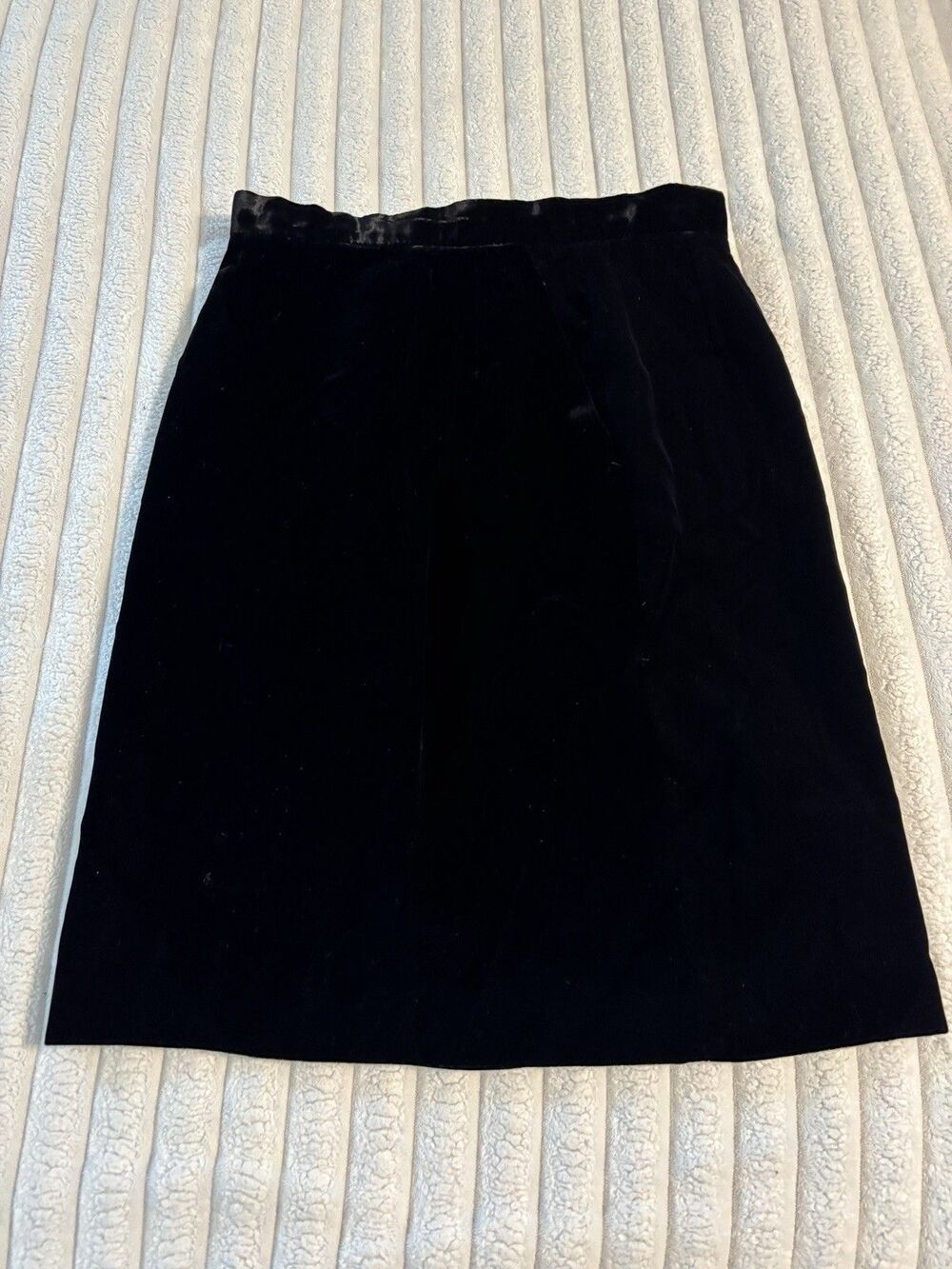 Vintage 90's/Y2K Anne Klein II Velvet Straight Midi Skirt Womens 12P Black